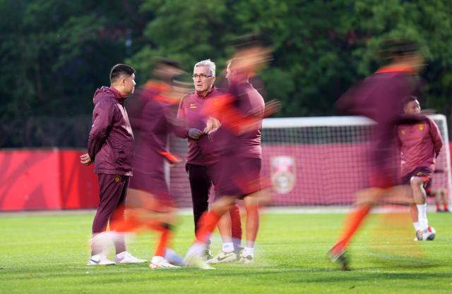 体育视频直播-沪鲁后卫伤退国足23人呼之欲出 锋线要减两人？