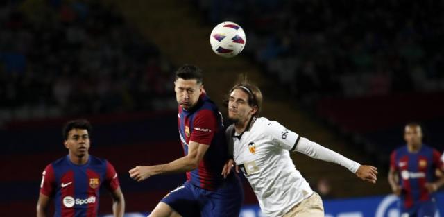 网页版登录入口-巴萨翻盘10人瓦伦，巴萨被力保亚军了吗?